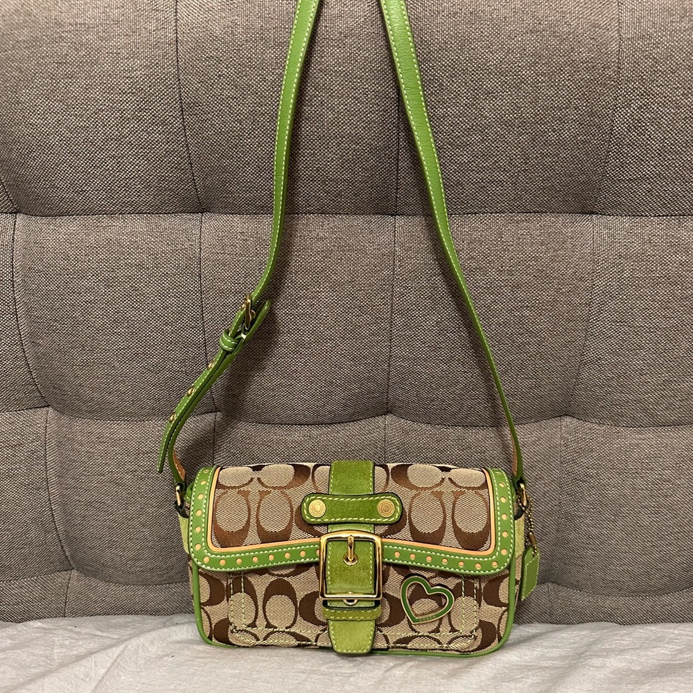 Vintage coach Y2K signature crossbody bag